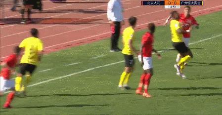 恒大客场0-2完败,恒大主场输球怎么回事