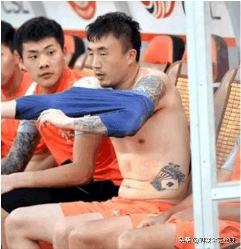 盘点国足三大白斩鸡!高薪低能的代表