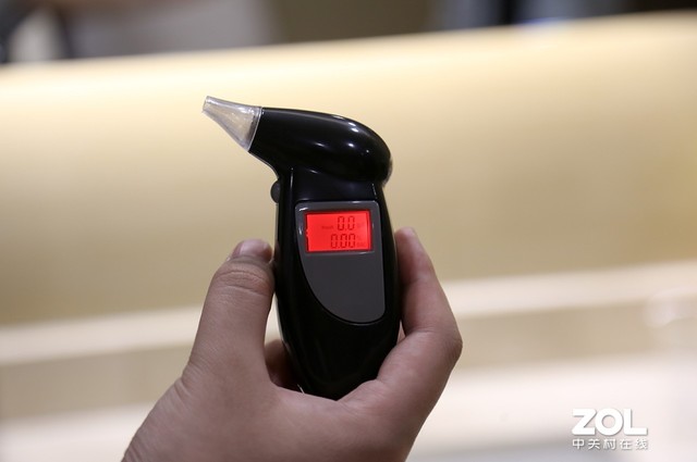 小型净水器能净化水吗,净水器净化纯水