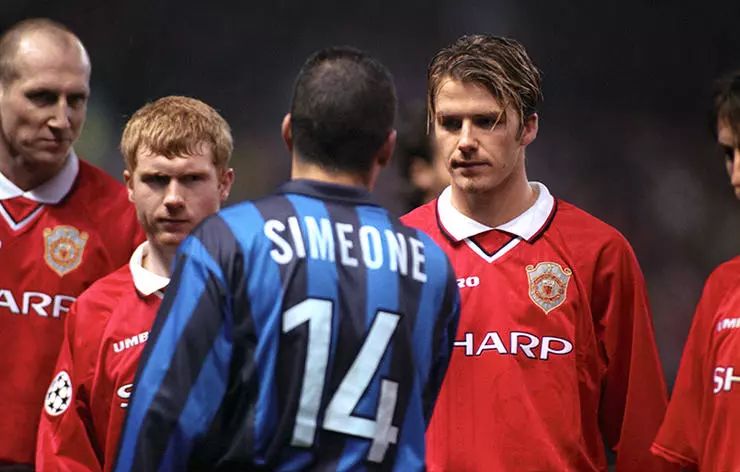 贝克汉姆建立球队4年的历程,贝克汉姆1998英格兰球衣