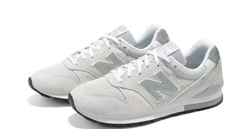 男生需要什么样的基本款的手表,男生必须要的几种鞋