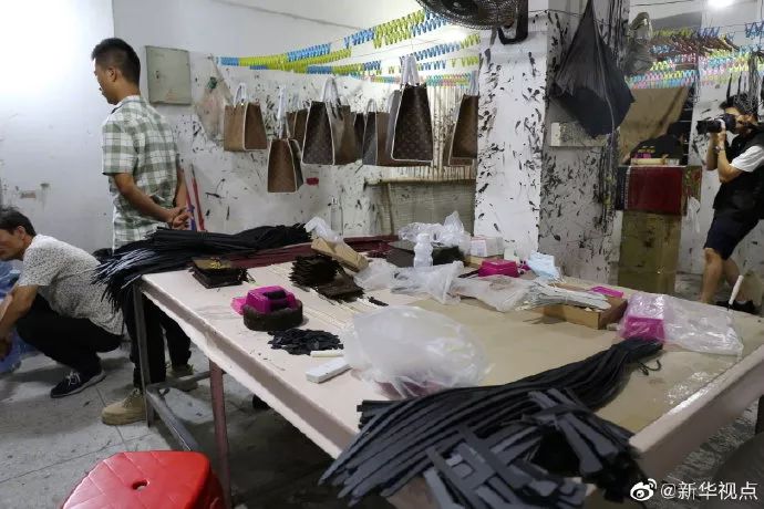 奢侈品上的包是真的吗,迪拜买的名牌包是正品吗