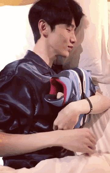 我就爱盲盒（鞋、裙子），怎么了！我告诉你为什么万物皆可炒？