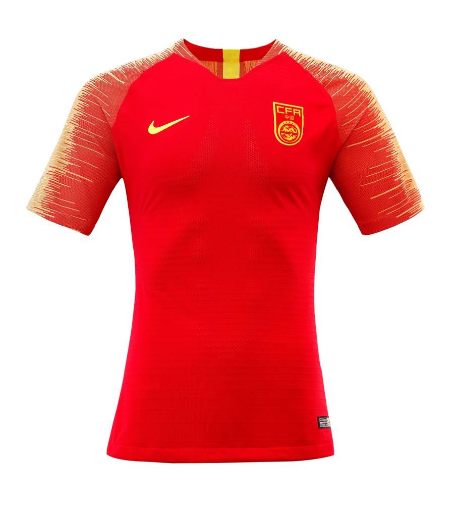 为什么球迷喜欢荷兰队,红色球衣有哪些球队