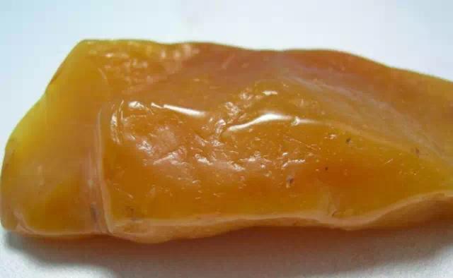 玉石鉴别最简单方法原石,沱江玉石原石的鉴别