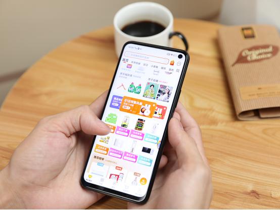 iqooz1评测游戏视频,iqooz1天玑1000plus有多强