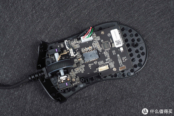 2022雷蛇游戏鼠标推荐,雷蛇炼狱蝰蛇鼠标最低dpi多少