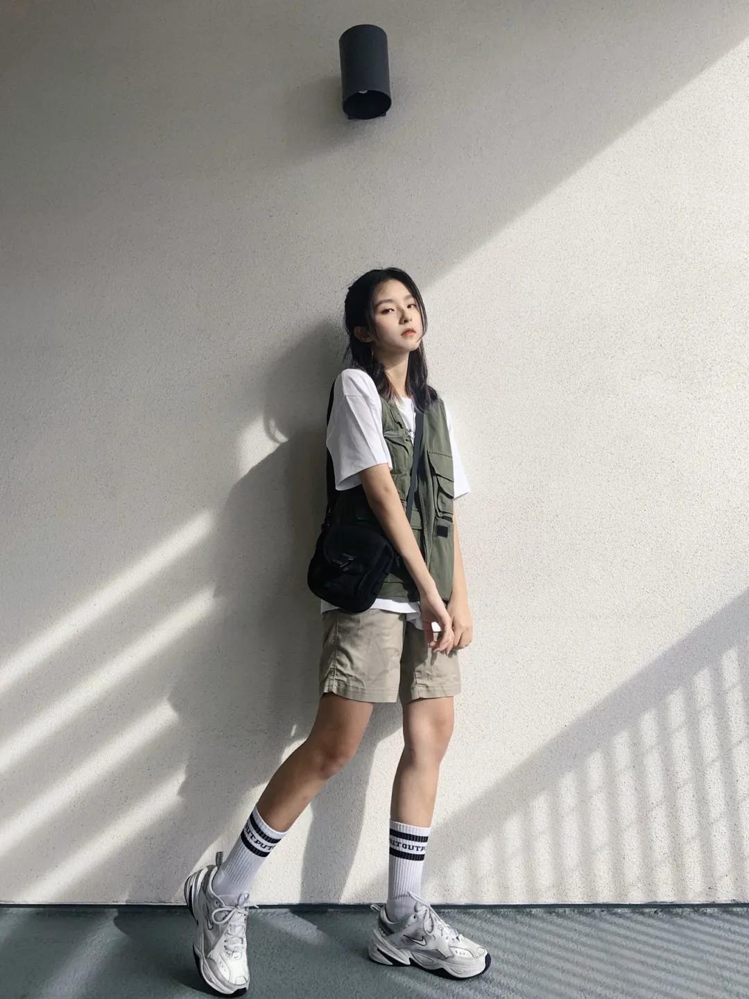 单鞋配长袜子穿搭,休闲鞋搭配袜子穿搭