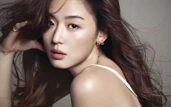 2020韩国最美十大美女孙艺珍,2020孙艺珍最佳女主角