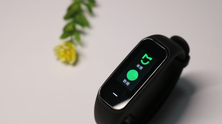 仅199的黑加手环1S,AMOLED彩色大屏和NFC，延续爆款品质