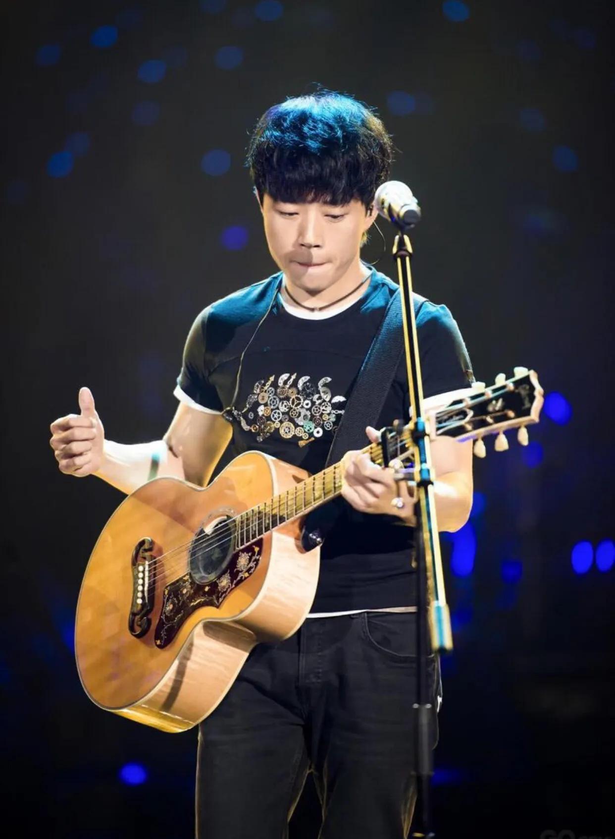 赵雷成都五线谱原版,成都赵雷的思乡之情