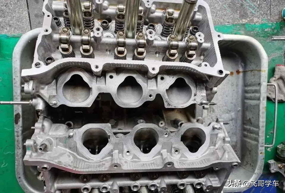 丰田皇冠3.0发动机大修有点共振,皇冠发动机烧机油大修