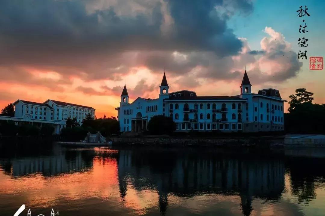 南京财经大学红山学院长什么样,南京财经大学红山学院院系数量