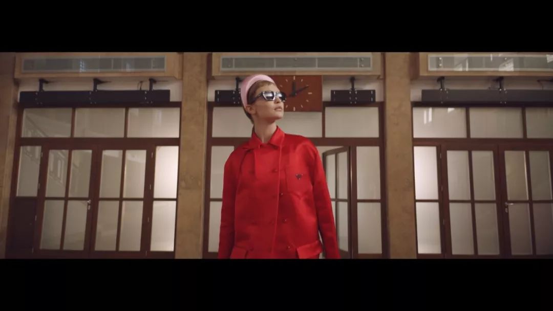 刘雯樱花紫色,刘雯拍过啥片