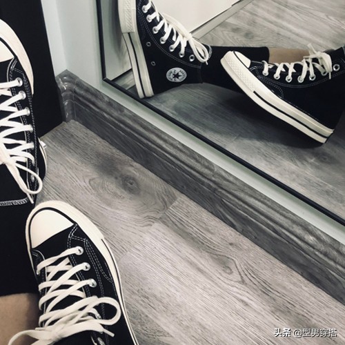 同样是帆布鞋,为什么经典匡威1970s发售这么久都不降价?