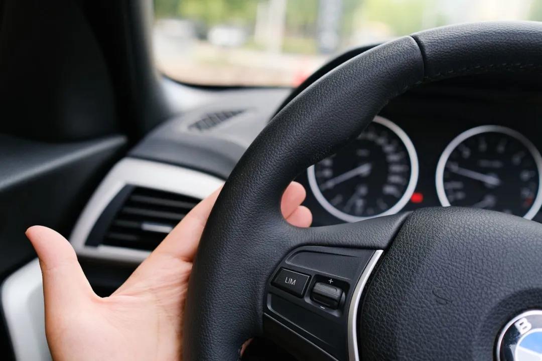 宝马220i敞篷是宝马几系,宝马220软顶敞篷