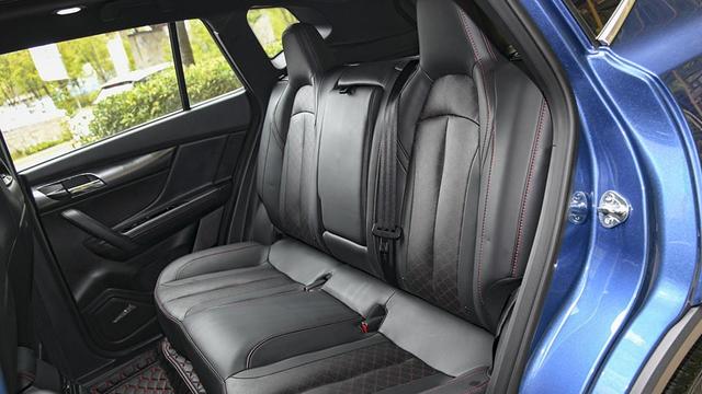 外观大气时尚的海马8S,座椅舒适,内饰精致,值得你拥有