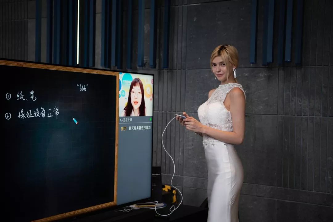 tclimax98支持杜比视界吗 (tcl的t8g系列imax enhanced认证)