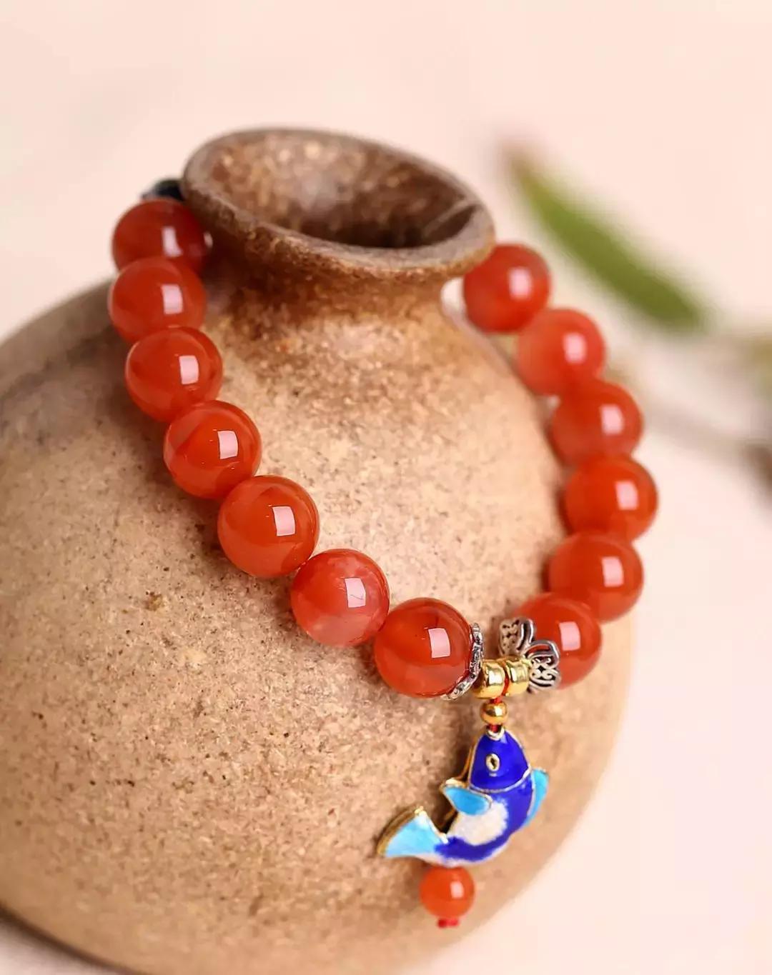 本命年犯太岁戴什么好,本命年犯太岁戴什么