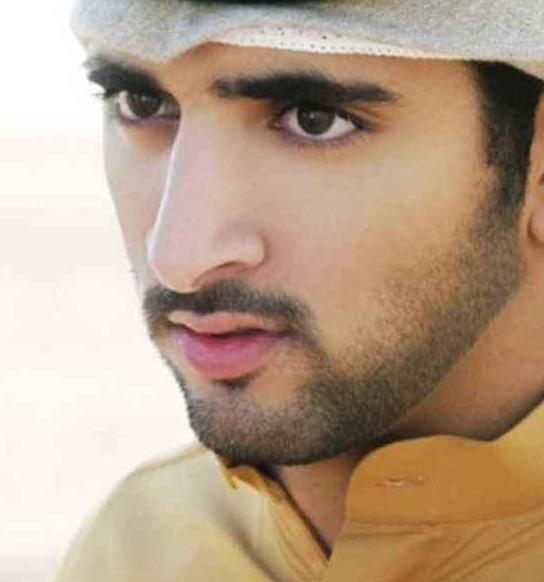 迪拜王子:5亿跑车自己舍不得开,却愿意借给偶像成龙拍电影