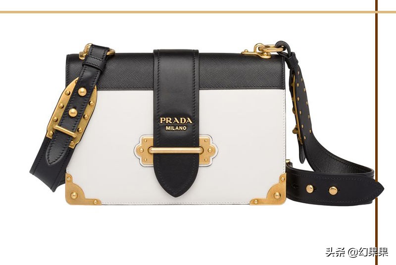 普拉达prada2023新款包包,prada普拉达三合一包包搭配