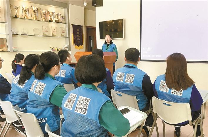 这位“反诈讲师”好犀利帮6000名工友守住“钱袋子”