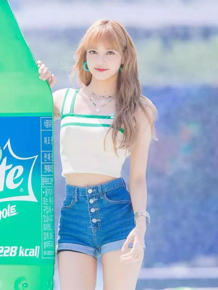 杨紫穿李现的衬衫,杨紫李现蓝卫衣