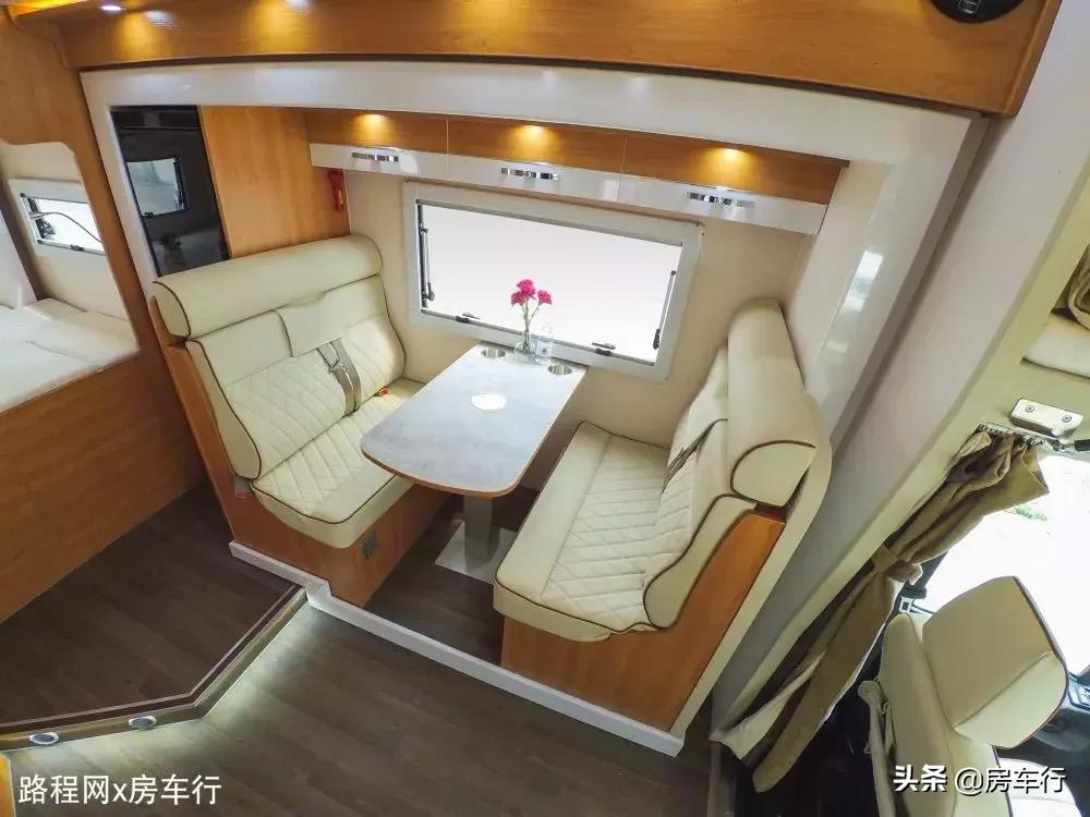 房车大全20-30万的c型房车限量版,房车价格30万元空间大全新自动挡