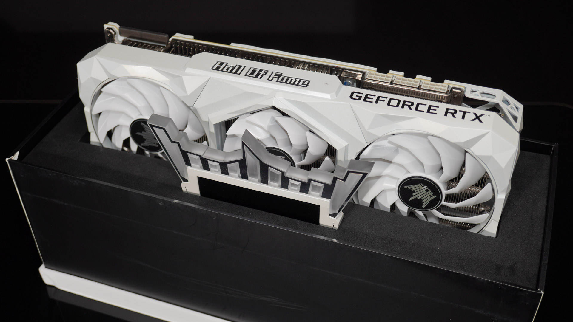 4K光追王炸！影驰3090HOFEX名人堂限量版显卡