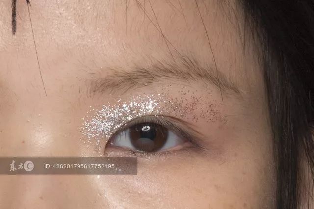 EIGSHOW丨鞠婧祎、李艺彤的仙女春夏妆容能让你美出新高度!