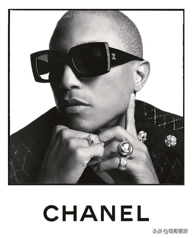 简约的首饰往往是穿搭的必杀技,首饰穿搭