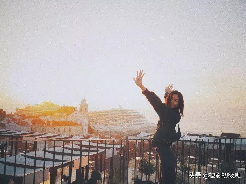 拍照怎么摆姿势更自然,如何拍照姿势不僵硬