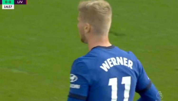 英超重大改判！切尔西大将拉人犯规，由染黄变染红，利物浦获利好