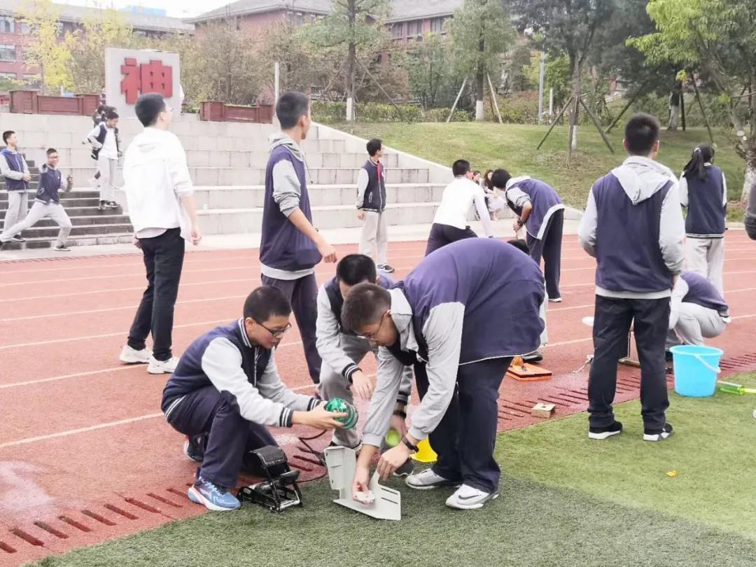 筑梦AI,智竞未来——天府七中科创体育节之科技活动回顾