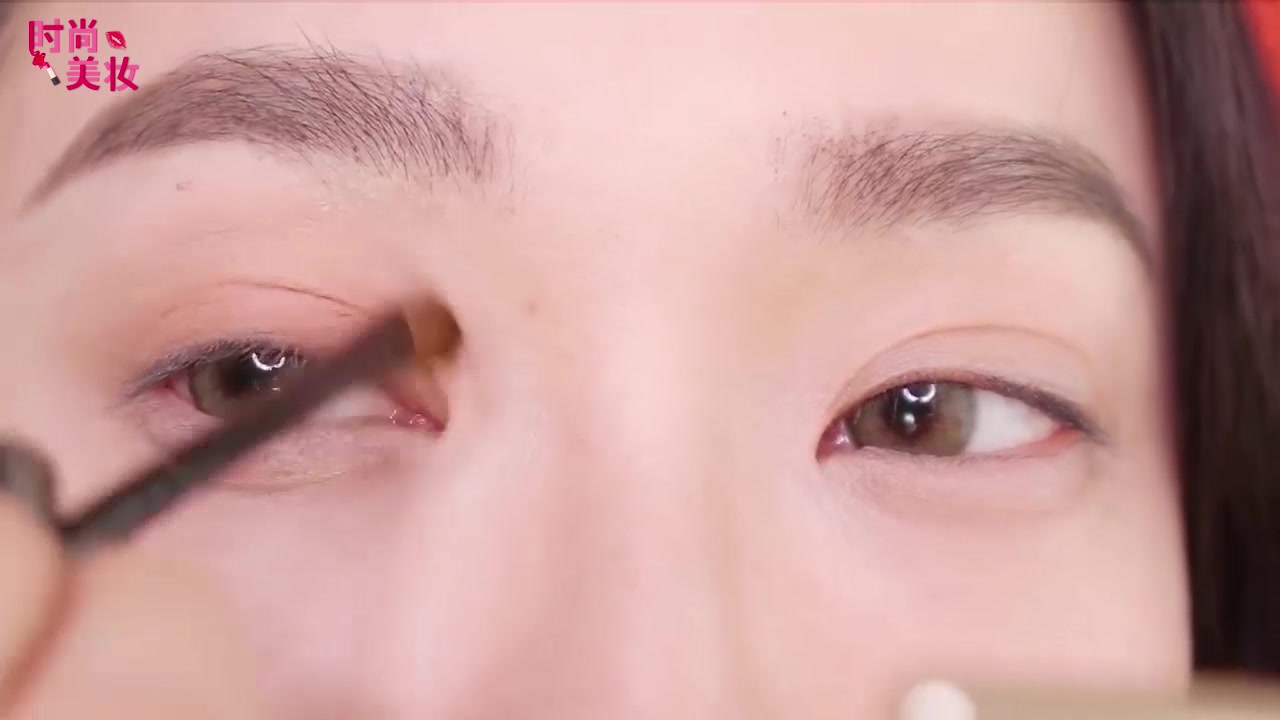 美妆教程日常化浓妆,美妆教程日常化妆初学者详细淡妆