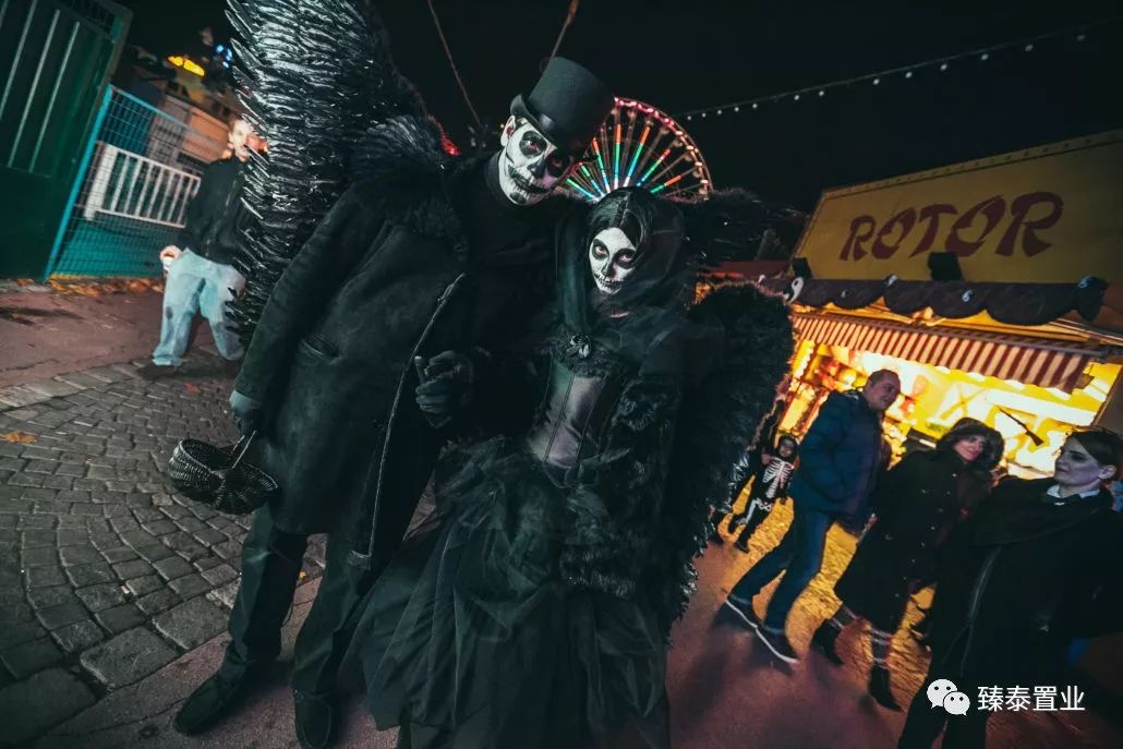 蕾哈娜和超模,蕾哈娜cos万圣节