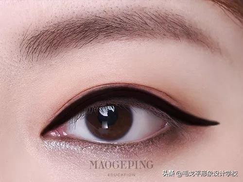 怎么避免眼妆脏,怎样防止眼妆脱落