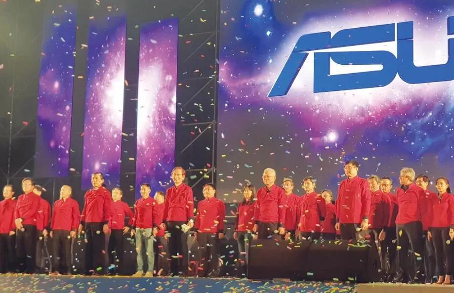 看华硕和硕分家，一世人快乐悲伤的故事讲不完