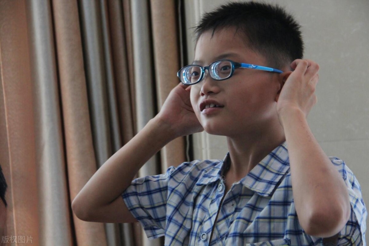 7亿中国人近视怎么护眼,为什么中国6亿近视眼戴眼镜的少