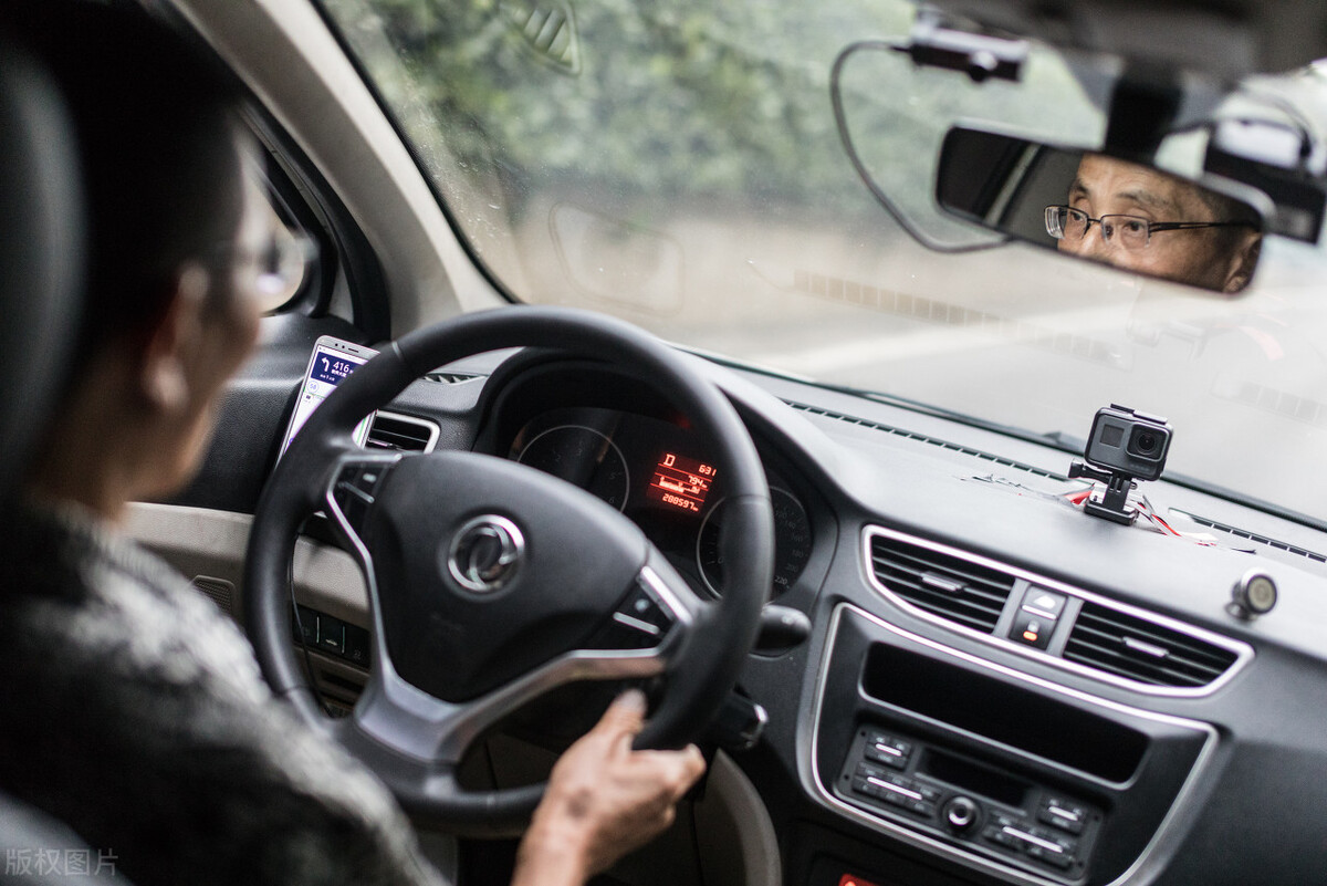 无证网约车被罚,无证网约车被查当场没处罚