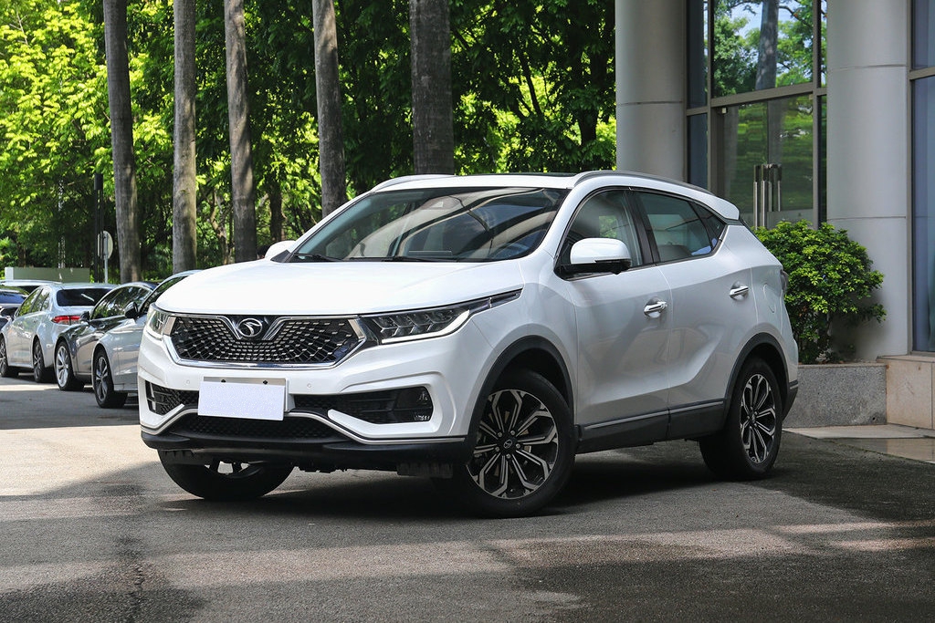 真实体验东南DX7，出乎预料1.5T有197匹，还可自动泊车