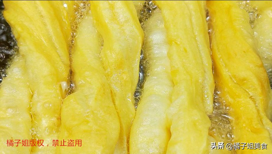 油条的家常做法蓬松暄软做法简单,油条的家常做法酥脆空心蓬松