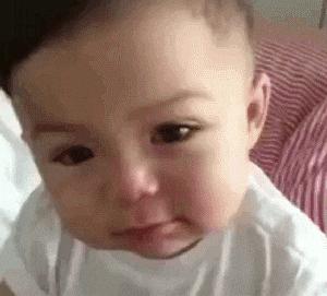 搞笑gif永远不要相信任何人,朋友圈gif背景搞笑