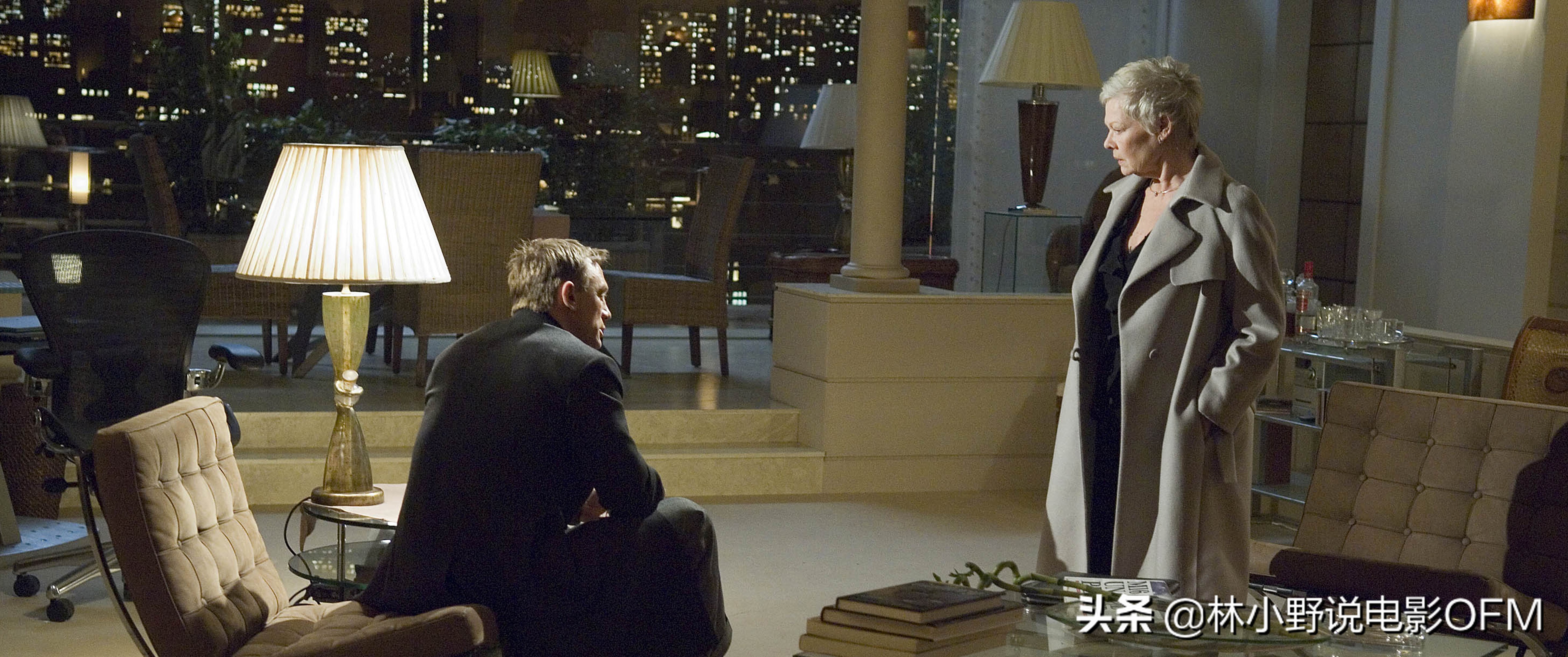 007大钢牙视频,007大钢牙咬死鲨鱼