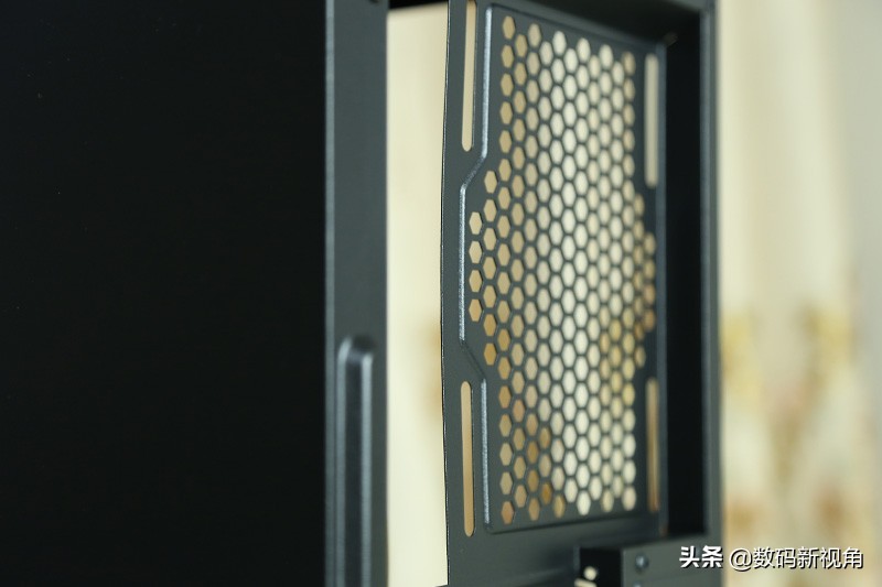 大牛拉小车的三轮摩托,大牛拉汽车视频