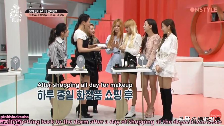 Lisa、Jisoo带同款闺蜜腕表，网友一查天价名牌货，真不是一般人!