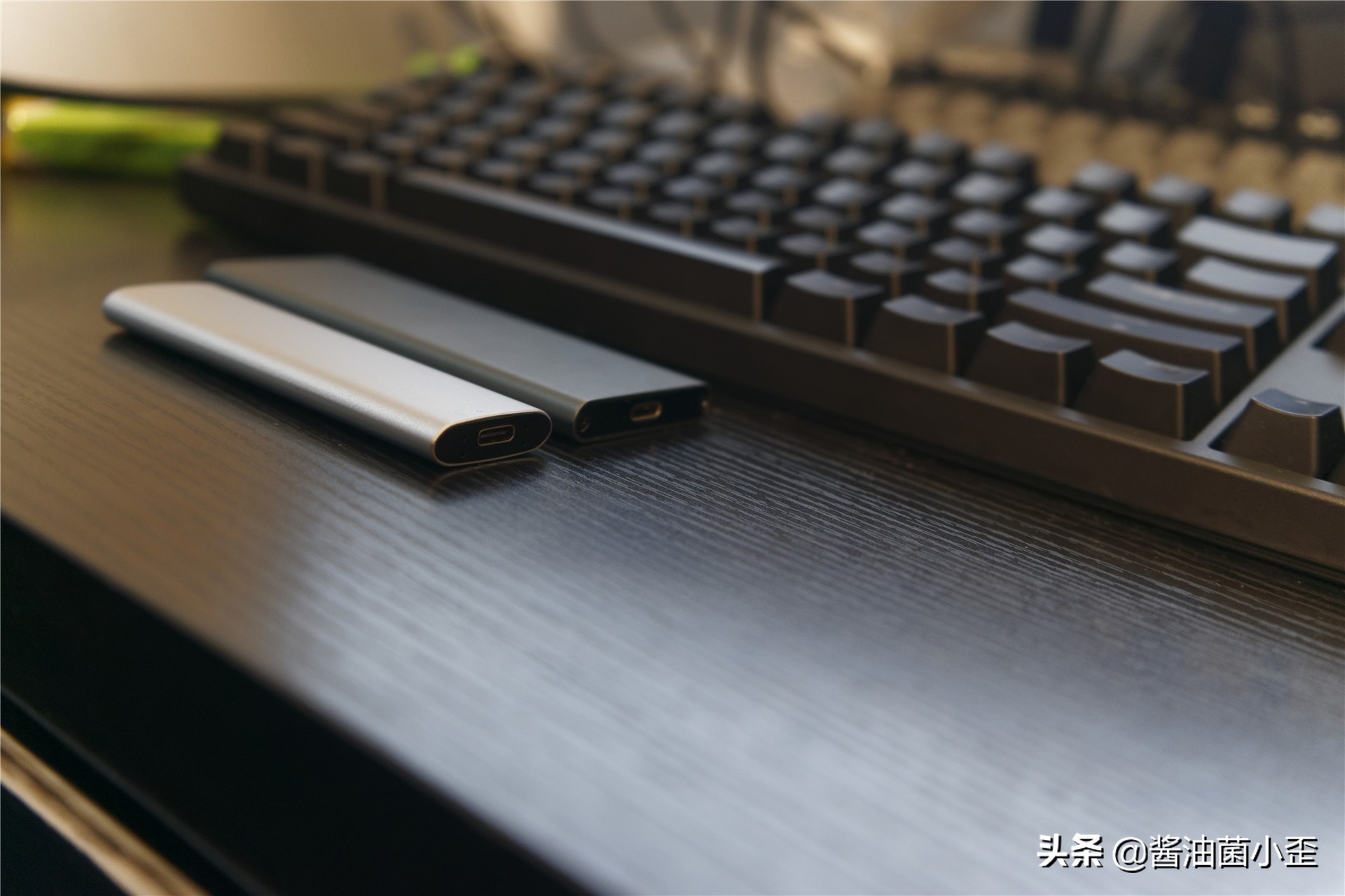 朗科移动固态硬盘1t,朗科z固态硬盘怎么样