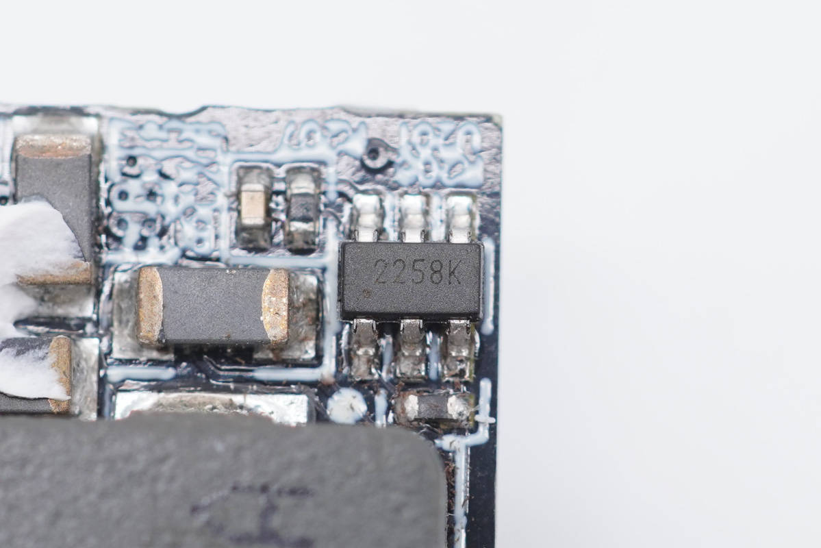 紫米氮化镓65w对比紫米普通65w,小米氮化镓快充和67w有啥区别