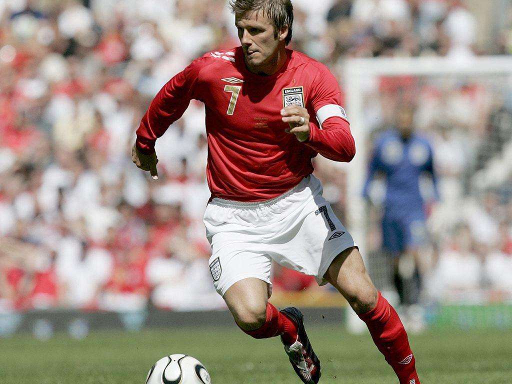 足球历史伟大球员排名小罗排第几,足坛第一小罗