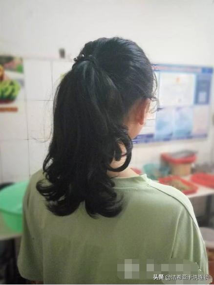 奇葩校规要求学生证明自然卷,校方回应自然卷入学需开证明